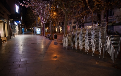 La Rambla de Sabadell, durant el toc de queda/ Roger Benet
